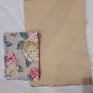 Sturdy canvas bag with matching cloth clutch